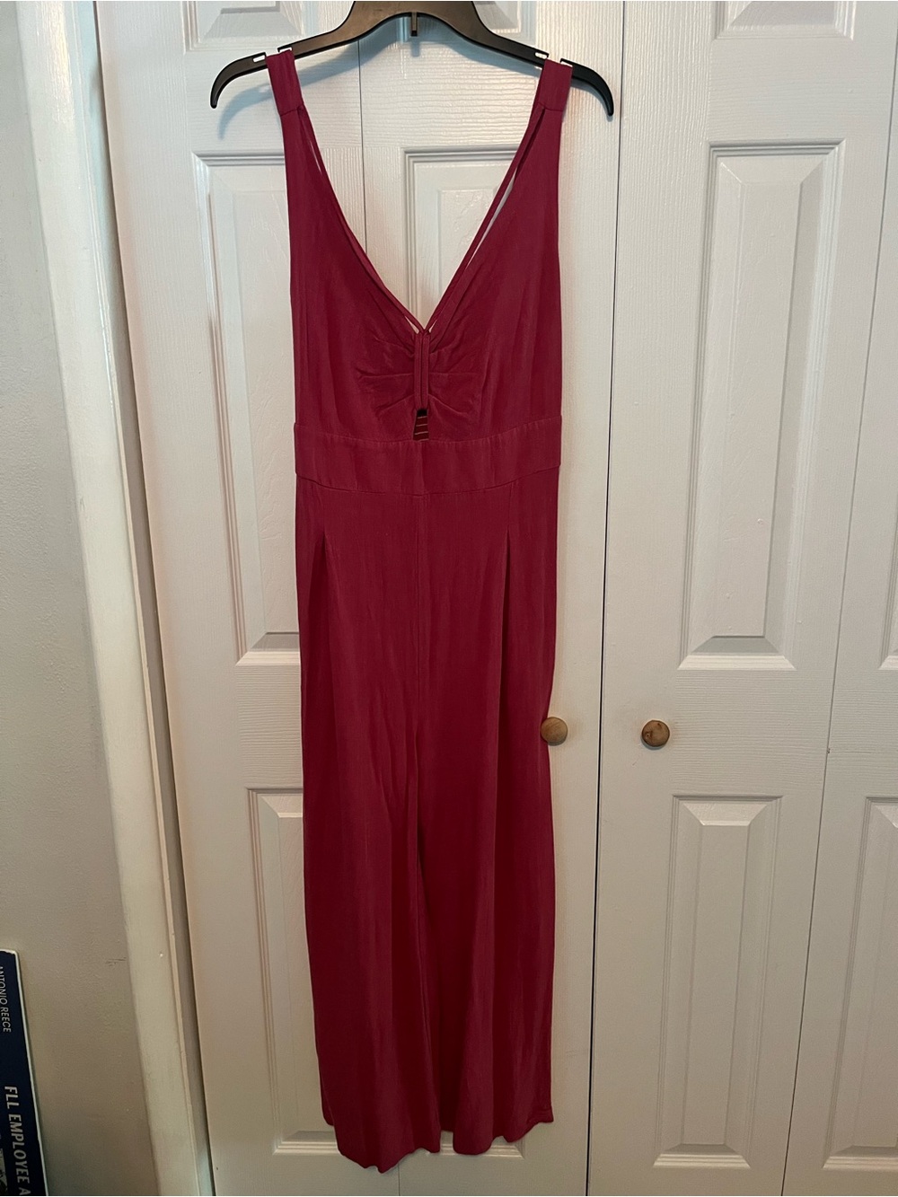 Women’s Burgundy Wide-Leg Jumpsuit with V-Neck - Picture 5 of 7